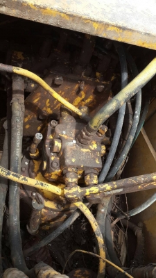 ขายแม็คโคร CAT E120Bสภาพสวย พร้อมใช้งานโซ่ช่วงล่างเต็ม เอวแน่นไฟฟ้ามี  บอดี้สวย แอร์เย็น เอกสารเล่มทะเบียน พร้อมลุยงานครับ