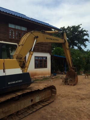 KOMATSU 120-5 รถพร้อมใช้ เครื่องดี ช่วงล่างใช้ได้ KOMATSU 120-5 รถพร้อมใช้ เครื่องดี ช่วงล่างใช้ได้