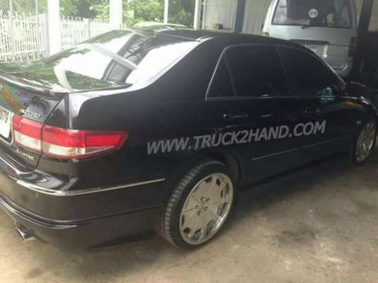 ขายฮอนด้า แอ็คครอดปี 2004 สีดำเกียร์ออโต้รถใช้มือเดียว