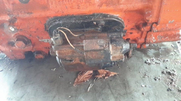 ขายเกียร์ hino รหัส33121อุปกรณ์ครบ มีเกียร์ฝาก เบรคมือ ฝาเซฟเกียร์ 0859477783