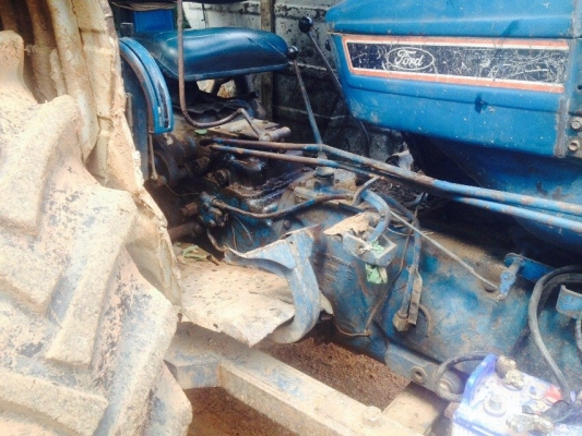 FORD 6600 ไอดีกลม T5  ปั้มเหลี่ยม ใบดัน หาง6 เล่มพร้อม