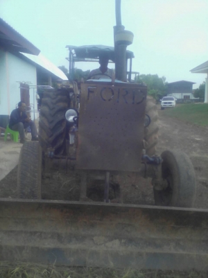 FORD 6600 ไอดีกลม T5  ปั้มเหลี่ยม ใบดัน หาง6 เล่มพร้อม