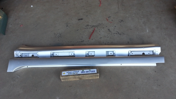 ครอบชายบันไดข้างCamryปี08ของแท้มือสอง