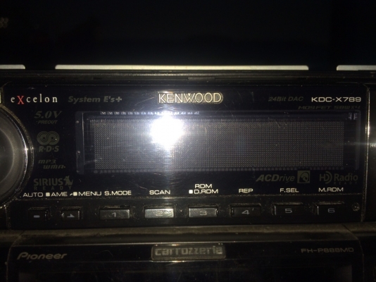 KENWOOD KDC-X789 รุ่นใหญ่ 24Bit DAC 5.0V MP3-RW CD-RW FMคลื่นไทย AUX ปรีเอ้า3ชุด หน้าจอไฟฟ้า ปรับระดับ3ระดับ กราฟฟิกหน้าจอ ฟังก์ชั่นเยอะ คุมกล่องCD สภาพสวย มือ2 อเมริกา