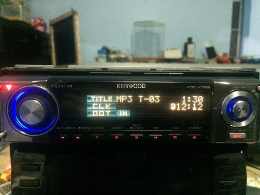 KENWOOD KDC-X789 รุ่นใหญ่ 24Bit DAC 5.0V MP3-RW CD-RW FMคลื่นไทย AUX ปรีเอ้า3ชุด หน้าจอไฟฟ้า ปรับระดับ3ระดับ กราฟฟิกหน้าจอ ฟังก์ชั่นเยอะ คุมกล่องCD สภาพสวย มือ2 อเมริกา