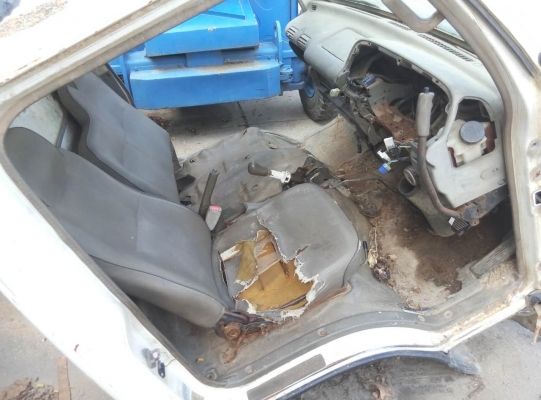 หัวเก๋ง ISUZU NKR การ์ตูน หัวเก๋ง ISUZU NKR การ์ตูน