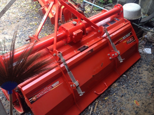 รถไถ KUBOTA L4708 (ราคา395,000 บาท) มีภาพวีดีโอ อายุการใช้งาน 1,508 พร้อมอุปกรณ์ 3 รายการ ผานดันหน้า