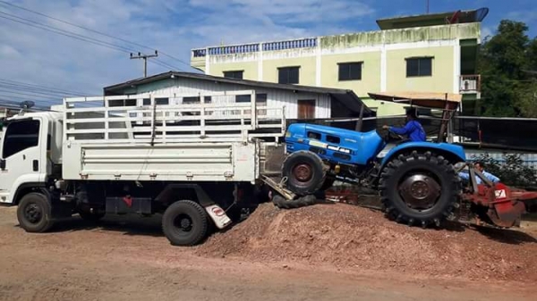 ปัญญาแทรคเตอร์..จัดมาให้ครับ ด่วน! แชมป์4242พร้อมโรตาลี่  สภาพเดิมๆ  จัดส่ง อ.แม่สอด จ.ตาก