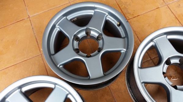 ล้อลาย Bradley ขอบ 16 กว้าง 8 นิ้ว ET 0 ล้อลาย Bradley ขอบ 16 กว้าง 8 นิ้ว ET 0