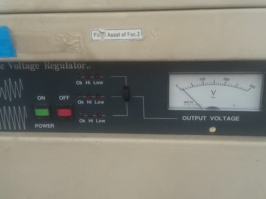 เครื่องปรับแรงดันไฟไฟ้าแบบอัตโนมัติทำให้ได้ไฟที่นิ่งและเรียบขึ้นป้องกันไฟตกไฟเกิน 3 เฟส 220V. ขนาด 5 KV. จากญี่ปุ่น