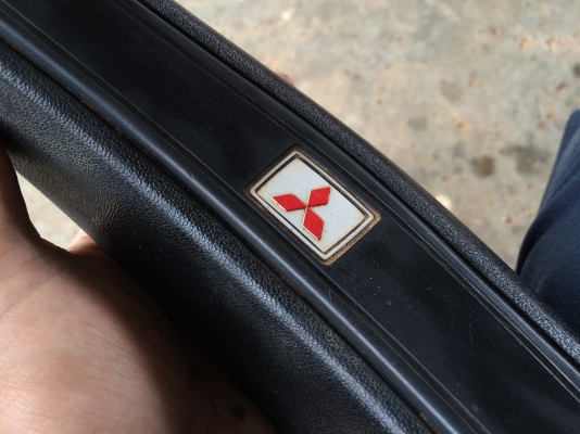 วงพวงมาลัย เดิม มิตซู L200 เฉินหลง วงพวงมาลัย เดิม มิตซู L200 เฉินหลง