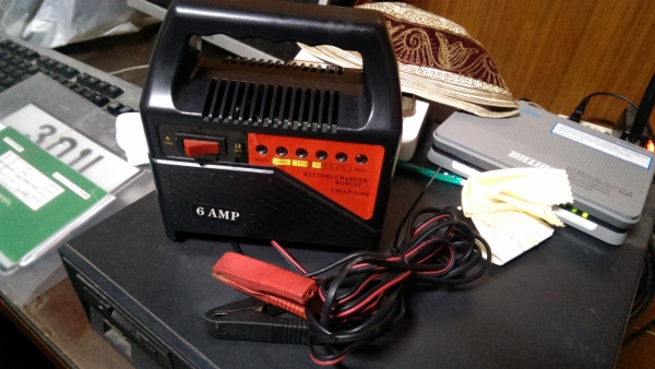 เครื่องชาร์จแบ้ตเตอร์รี่ 6v และ 12v ขนาด 6แอม ใช้งานปกติ