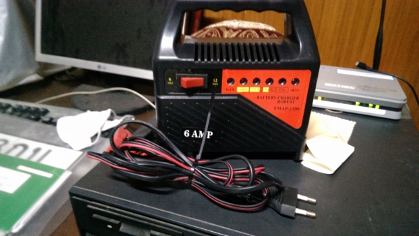 เครื่องชาร์จแบ้ตเตอร์รี่ 6v และ 12v ขนาด 6แอม ใช้งานปกติ