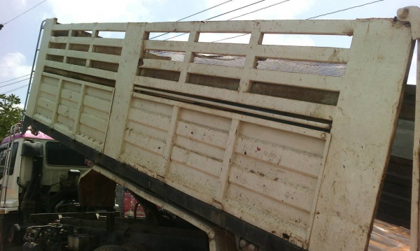 **1,550,000 บ.ต่อรอง /// 10ล้อ2เพลาดั้ม ISUZU DECA-270 ยูโรทู เครื่องดำ พร้อมใช้งาน **ขาย ISUZU DECA FZX-270 EURO-2 เครื่องดำ 10ล้อ2เพลาดั้มเหล็ก สภาพพร้อมใช้งาน ISUZU DECA FXZ23NZF2 4 6SD1-Turbo 270HP EURO-2 เครื่องดำ เฟืองช้า ปี48 เครื่องเดิม เกียร์เดิม