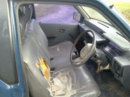 ขายครับ Cyclone ปี 35 รถเครื่องเกียร์ แชสซีไม่มีผุ ขายครับ Cyclone ปี 35 รถเครื่องเกียร์ แชสซีไม่มีผุ