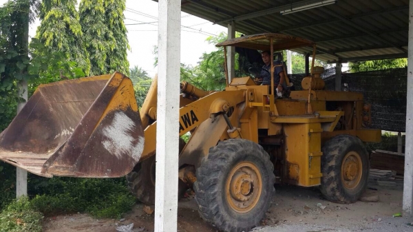 ขายรถตักล้อยาง KAWA KLD 65Z ราคา 300000