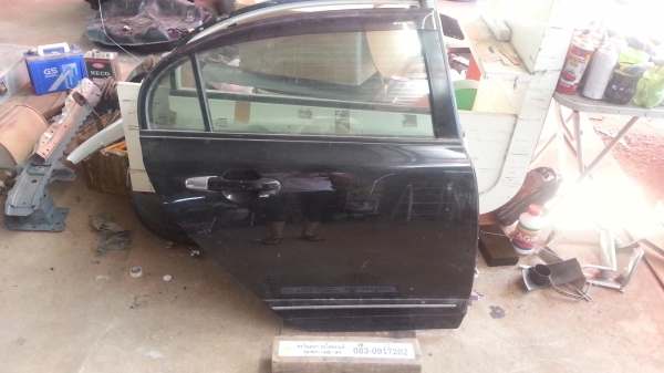 ประตูหน้าขวา CIVIC FD ของแท้ถอด ประตูหน้าขวา CIVIC FD ของแท้ถอด