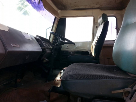 ขายรถ6ล้อ HINO ยาง9มีช่องว่างติดเครน สภาพพร้อมใช้งาน สนใจโทร 090-8588220คุณนะ 093-3258446คุณบิว หรือเข้าดูสินค้าอื่นๆได้ที่ www.truck.in.th/498 หรือเพจFacebook ณรงค์ ซื้อขายรถมือสอง (เว็บไซต์ส่วนตัว) หรือFacebook ตลาดรถมือสอง คุณนะ