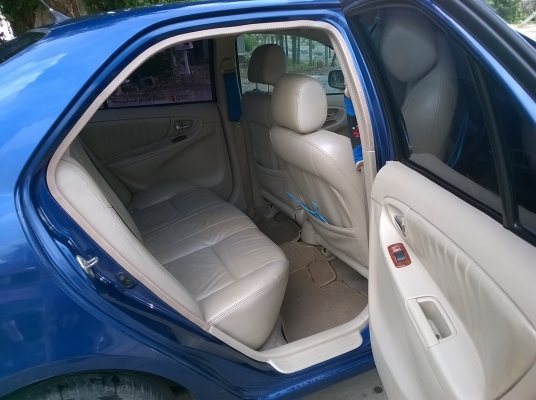 Vios 1.5 E Auto IVORY ปี 48