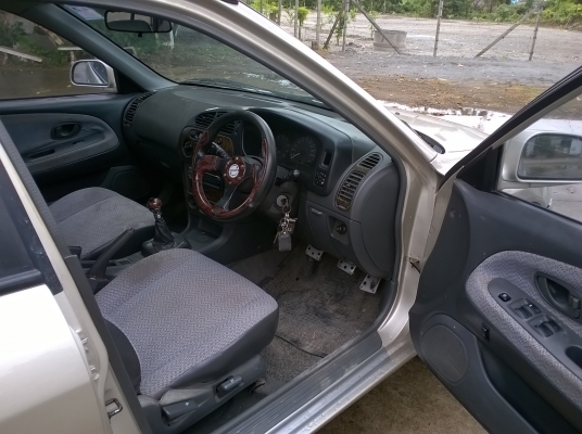 ท้ายเบนซ์งามสักคันครับ ท้ายเบนซ์งามสักคันครับ