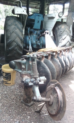 ขายรถไถ Ford 77T1 เครื่องสภาาพดี เดิมๆทุกอย่าง พร้อมใบดัน พาน7 cmt และผาน4ลำนาราย ต่อรองได้ ขายรถไถ Ford 77T1 เครื่องสภาาพดี เดิมๆทุกอย่าง พร้อมใบดัน พาน7 cmt และผาน4ลำนาราย ต่อรองได้