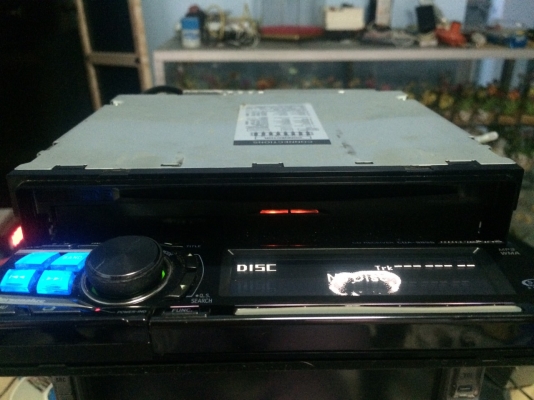Alpine CDA-9855 รุ่นใหญ่ 24Bit 4V MP3-RW CD-RW FMคลื่นไทย ปรีเอ้า3ชุด หน้าจอไฟฟ้าปรับระดับ3ระดับ เปลี่ยนสีไฟปุ่มได้4สี กราฟฟิก กล่องไฟ4V มือ2 อเมริกา