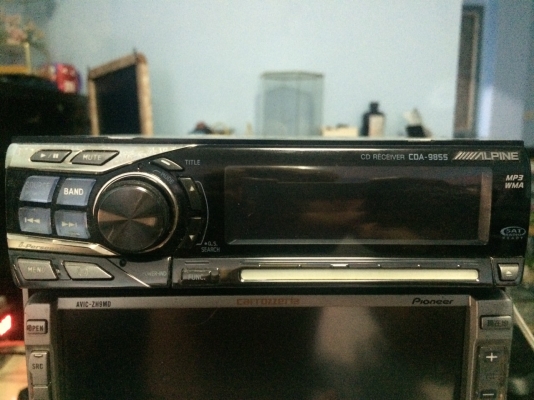 Alpine CDA-9855 รุ่นใหญ่ 24Bit 4V MP3-RW CD-RW FMคลื่นไทย ปรีเอ้า3ชุด หน้าจอไฟฟ้าปรับระดับ3ระดับ เปลี่ยนสีไฟปุ่มได้4สี กราฟฟิก กล่องไฟ4V มือ2 อเมริกา