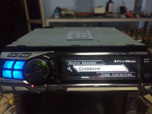 Alpine CDA-9855 รุ่นใหญ่ 24Bit 4V MP3-RW CD-RW FMคลื่นไทย ปรีเอ้า3ชุด หน้าจอไฟฟ้าปรับระดับ3ระดับ เปลี่ยนสีไฟปุ่มได้4สี กราฟฟิก กล่องไฟ4V มือ2 อเมริกา