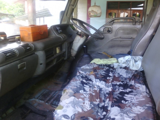 สี่ล้อ อีซูซุ NKR 88 ปี43 บรรทุกถังดูดส้วมและสิ่งปฎิกูล สภาพดีพร้อมใช้ ทะเบียนพร้อมโอน ราคา 225,000บ แถมกะบะสวยๆ สี่ล้อ อีซูซุ NKR 88 ปี43 บรรทุกถังดูดส้วมและสิ่งปฎิกูล สภาพดีพร้อมใช้ ทะเบียนพร้อมโอน ราคา 225,000บ แถมกะบะสวยๆ