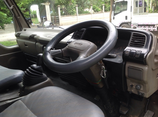 ขาย 6 ล้อ NPR-130 ตู้แห้ง ยาว 4.30 m.