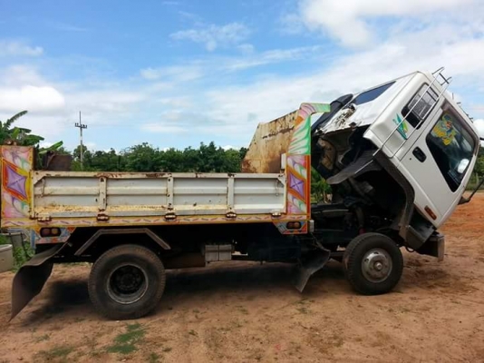 ขายดั้มเดก้า 195แรง พ.เพาเวอร์ เบรกทิฟฟี่ ภายในสวย แอร์เย็น สภาพพร้อมใช้งาน เอกสารพร้อมโอน สนใจโทร 090-8588220คุณนะ 093-3258446คุณบิว หรือเข้าดูสินค้าอื่นๆได้ที่ www.truck.in.th/498 หรือเพจFacebook ณรงค์ ซื้อขายรถมือสอง (เว็บไซต์ส่วนตัว) หรือFacebook ตลาด