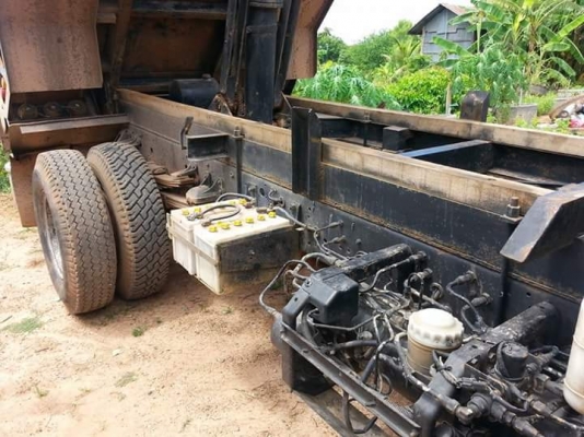 ขายดั้มเดก้า 195แรง พ.เพาเวอร์ เบรกทิฟฟี่ ภายในสวย แอร์เย็น สภาพพร้อมใช้งาน เอกสารพร้อมโอน สนใจโทร 090-8588220คุณนะ 093-3258446คุณบิว หรือเข้าดูสินค้าอื่นๆได้ที่ www.truck.in.th/498 หรือเพจFacebook ณรงค์ ซื้อขายรถมือสอง (เว็บไซต์ส่วนตัว) หรือFacebook ตลาด