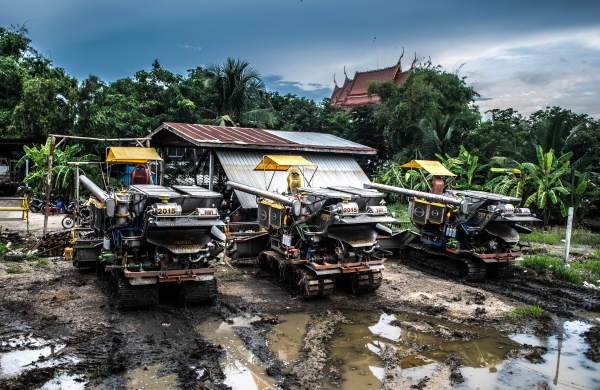 ขายพิมายเจริญการช่าง ปี2013 ขายพิมายเจริญการช่าง ปี2013