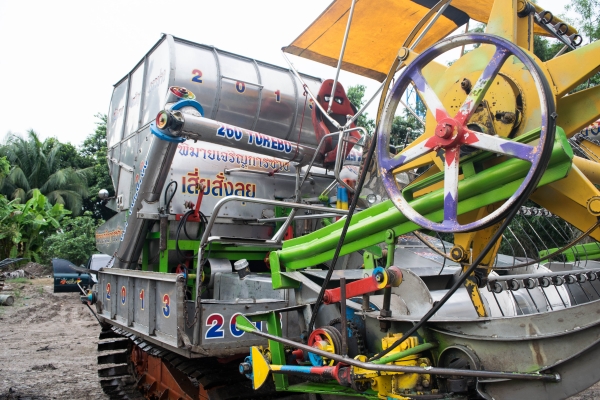 ขายพิมายเจริญการช่าง ปี2013 ขายพิมายเจริญการช่าง ปี2013