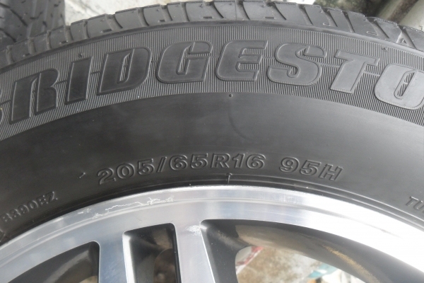 ล้อแม็ก 16นิ้ว 6รู อีซูสุ พร้อมยาง สวยๆ 4 ล้อ ราคา 7400 บาท ล้อแม็ก 16นิ้ว 6รู อีซูสุ พร้อมยาง สวยๆ 4 ล้อ ราคา 7400 บาท