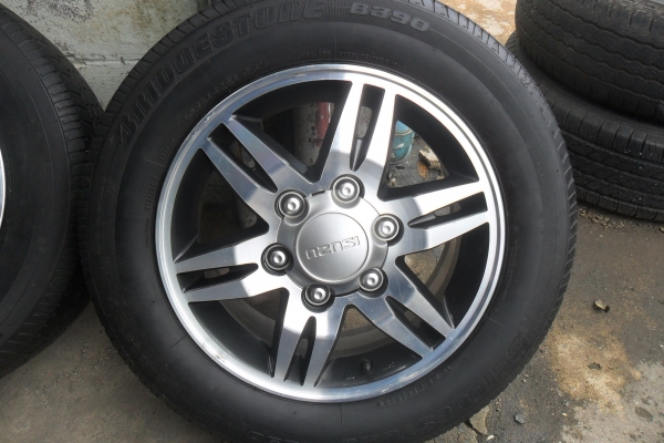 ล้อแม็ก 16นิ้ว 6รู อีซูสุ พร้อมยาง สวยๆ 4 ล้อ ราคา 7400 บาท ล้อแม็ก 16นิ้ว 6รู อีซูสุ พร้อมยาง สวยๆ 4 ล้อ ราคา 7400 บาท