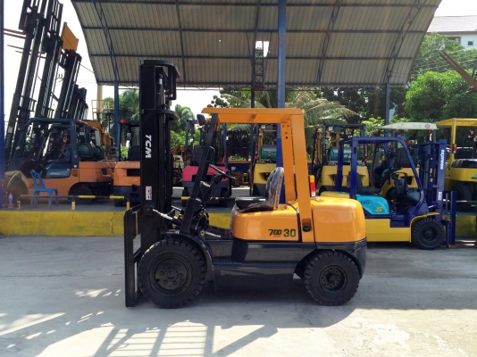 -:-*&bull;*ข า ย ร ถ ย ก นำ เ ข้ า*&bull;*-:-TCM FD30Z5 เครื่องดีเซล เกียร์ออโต้ เสาสูง4เมตร สนใจติดต่อ 083-062-0223/098-329-9549(ปอนด์)