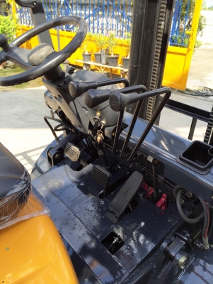 -:-*&bull;*ข า ย ร ถ ย ก นำ เ ข้ า*&bull;*-:-TCM FD30Z5 เครื่องดีเซล เกียร์ออโต้ เสาสูง4เมตร สนใจติดต่อ 083-062-0223/098-329-9549(ปอนด์)