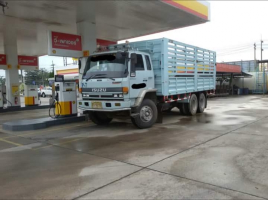 ขายรถ10ล้อ 2เพลา เครื่อง240แรง สภาพพร้อมใช้งาน เอกสารพร้อมโอน สนใจโทร 090-8588220คุณนะ 093-3258446คุณบิว หรือเข้าดูสินค้าอื่นๆได้ที่ www.truck.in.th/498 หรือเพจFacebook ณรงค์ ซื้อขายรถมือสอง (เว็บไซต์ส่วนตัว) หรือFacebook ตลาดรถมือสอง คุณนะ