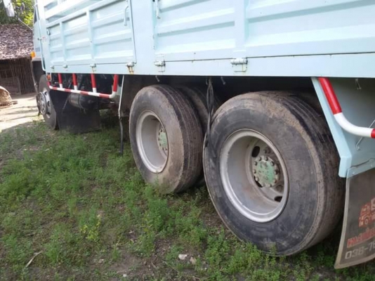 ขายรถ10ล้อ 2เพลา เครื่อง240แรง สภาพพร้อมใช้งาน เอกสารพร้อมโอน สนใจโทร 090-8588220คุณนะ 093-3258446คุณบิว หรือเข้าดูสินค้าอื่นๆได้ที่ www.truck.in.th/498 หรือเพจFacebook ณรงค์ ซื้อขายรถมือสอง (เว็บไซต์ส่วนตัว) หรือFacebook ตลาดรถมือสอง คุณนะ