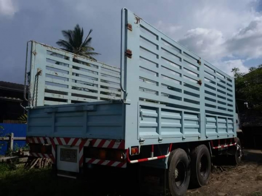 ขายรถ10ล้อ 2เพลา เครื่อง240แรง สภาพพร้อมใช้งาน เอกสารพร้อมโอน สนใจโทร 090-8588220คุณนะ 093-3258446คุณบิว หรือเข้าดูสินค้าอื่นๆได้ที่ www.truck.in.th/498 หรือเพจFacebook ณรงค์ ซื้อขายรถมือสอง (เว็บไซต์ส่วนตัว) หรือFacebook ตลาดรถมือสอง คุณนะ