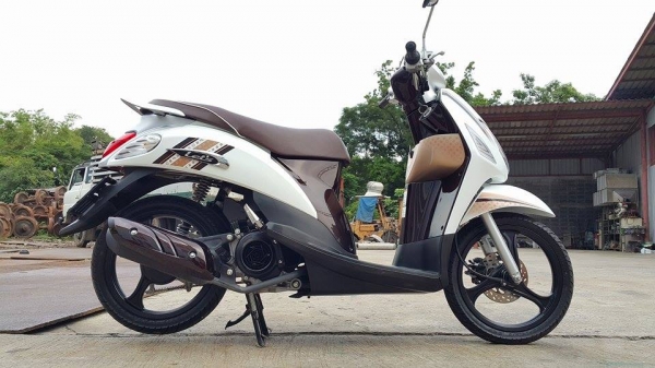 LET 2015 วิ่ง 1255 ใหม่กิ๊กมือ 1 พร้อมขับ ราคาเบาๆ ต่อรองได้ครับ