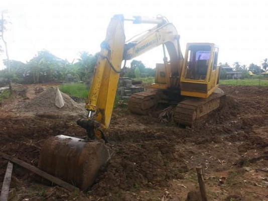 ขายแบคโค KOMATSU PC120-2 ช่วงล่างดี เอวแน่น สนใจโทร 090-8588220คุณนะ 093-3258446คุณบิว หรือเข้าดูสินค้าอื่นๆได้ที่ www.truck.in.th/498 หรือเพจFacebook ณรงค์ ซื้อขายรถมือสอง (เว็บไซต์ส่วนตัว) หรือFacebook ตลาดรถมือสอง คุณนะ