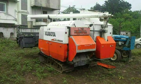 ขายรถเกี่ยวข้าว KUBOTA DC95 สภาพพร้อมใช้งาน สนใจโทร 090-8588220คุณนะ 093-3258446คุณบิว หรือเข้าดูสินค้าอื่นๆได้ที่ www.truck.in.th/498 หรือเพจFacebook ณรงค์ ซื้อขายรถมือสอง (เว็บไซต์ส่วนตัว) หรือFacebook ตลาดรถมือสอง คุณนะ