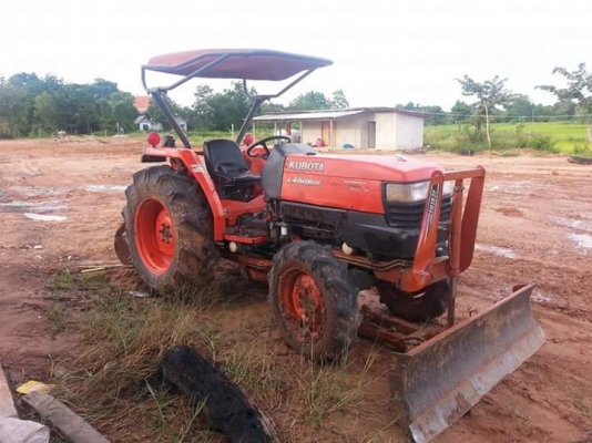 ขายรถไถ KUBOTA L4508DI ใช้งานน้อย สภาพพร้อมใช้งาน เอกสารเล่มทะเบียนพร้อมโอน สนใจโทร 090-8588220คุณนะ 093-3258446คุณบิว หรือเข้าดูสินค้าอื่นๆได้ที่ www.truck.in.th/498 หรือเพจFacebook ณรงค์ ซื้อขายรถมือสอง (เว็บไซต์ส่วนตัว) หรือFacebook ตลาดรถมือสอง คุณนะ