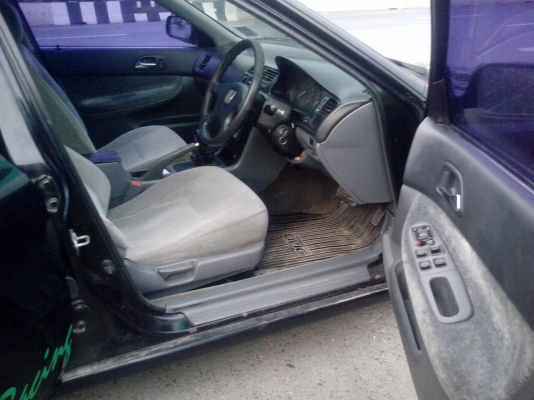 082 001 7017 แอคคอร์ดปี95ออโต้ ไม่แก๊ส สีใหม่ๆสวยเต็ม แอร์เย็นๆภายในสะอาด รถบ้านพร้อมใช้