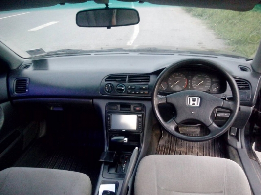 082 001 7017 แอคคอร์ดปี95ออโต้ ไม่แก๊ส สีใหม่ๆสวยเต็ม แอร์เย็นๆภายในสะอาด รถบ้านพร้อมใช้