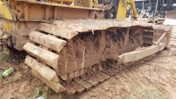 ขายแทรคเตอร์ KOMATSU D50 P ตีนเป็ด เอกสารสัญญาซื้อขาย สภาพพร้อมใช้งาน