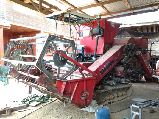 ขายรถเกี่ยวช้างเหล็ก ดีแม็ค แทรคใหม่ ช่วงล่างเป็นของ DC60 คูโบต้าแล้ว