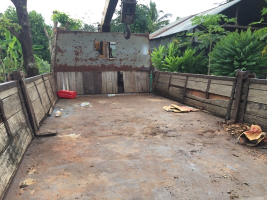 KM779ติดเครน2.5ทะเบียนพร้อมโอนครับ